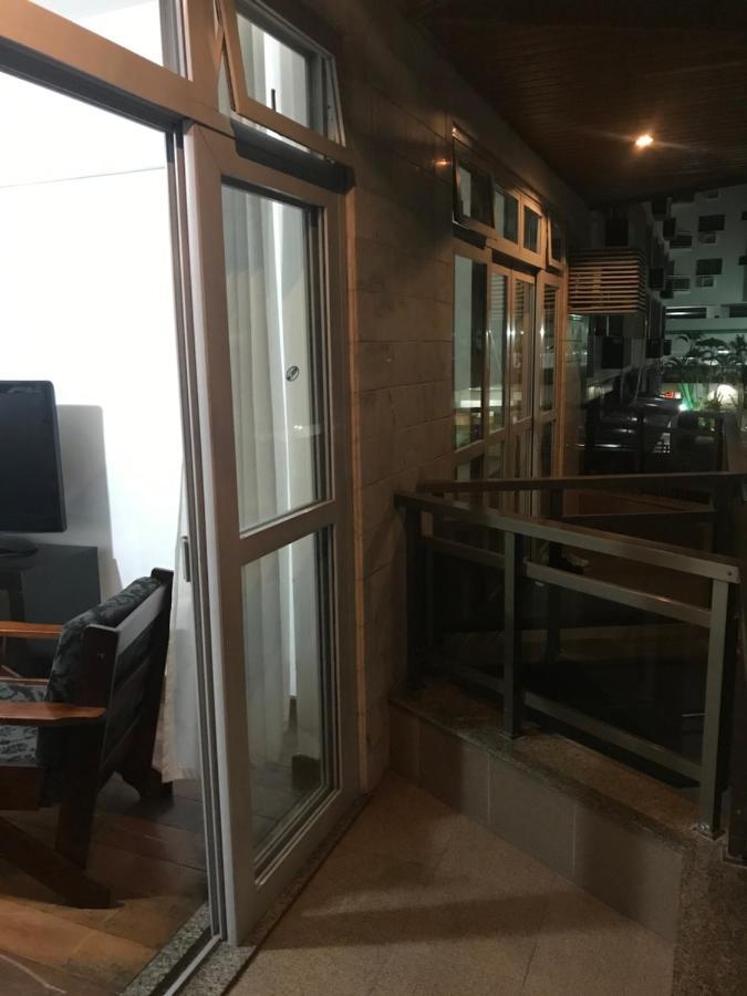WI-FI, ar cond, elevador, prédio fte à praia, gar. Cabo Frío Exterior foto